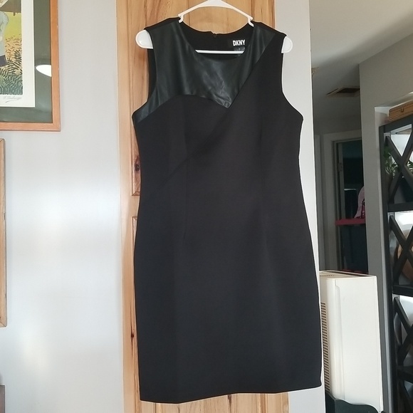 Dkny Dresses & Skirts - DKNY Donna Karan Black Sheath Body Con Dress With Faux Leather Detail Size 12
